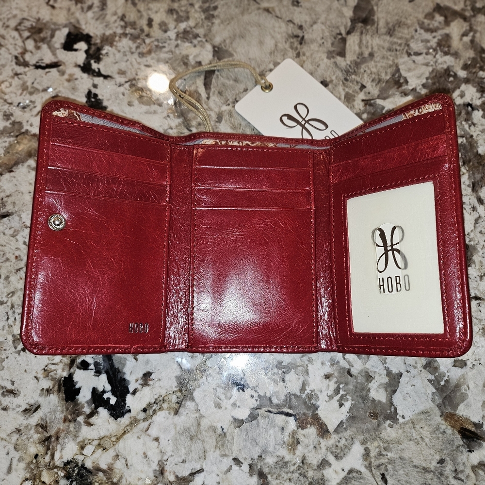 NWT Hobo Jill Trifold Wallet Garnet Leather Retired/Rare